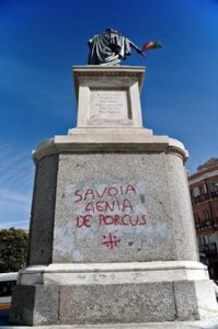 Perchè spostare la statua di Carlo Felice